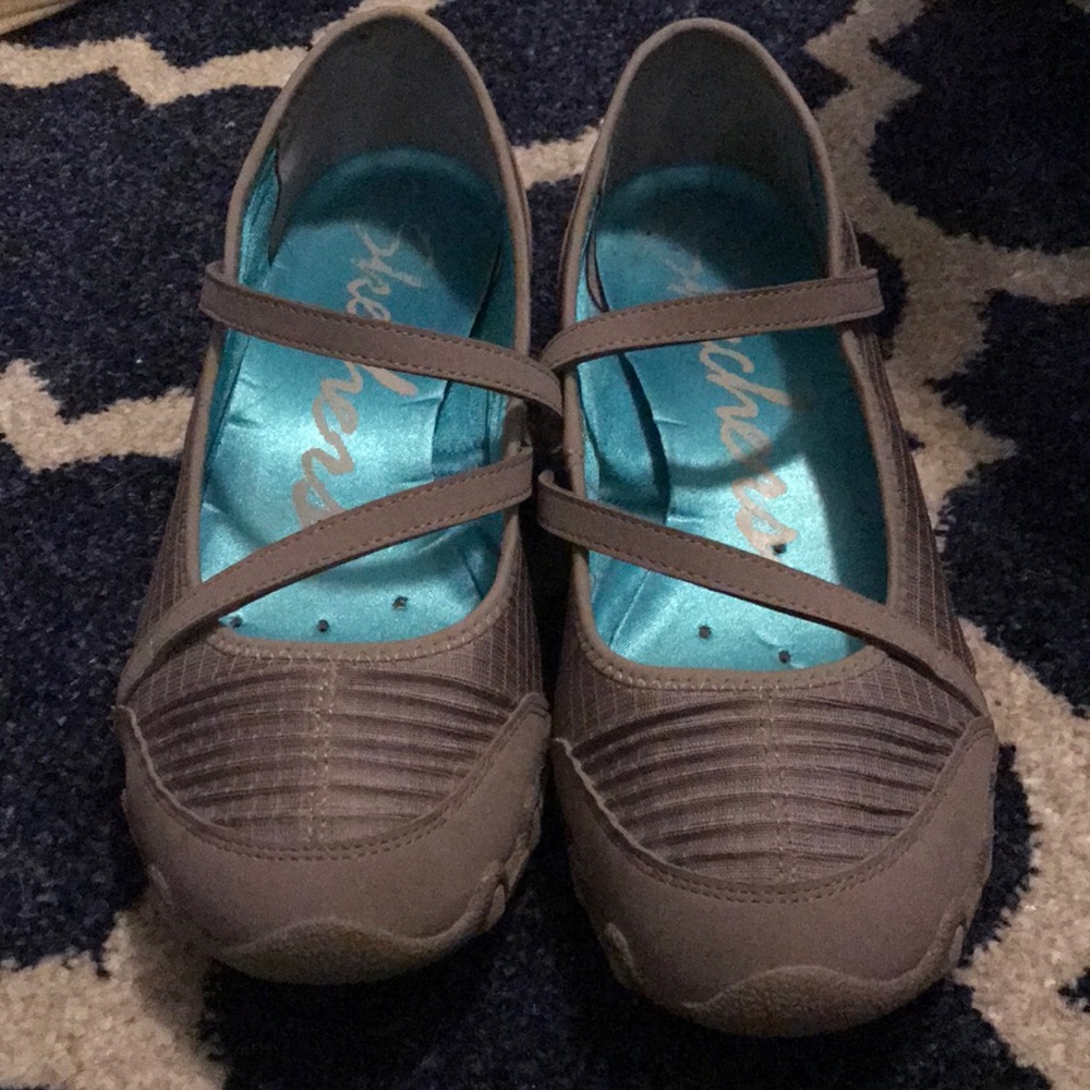 Sketchers flats. Size 8.5.